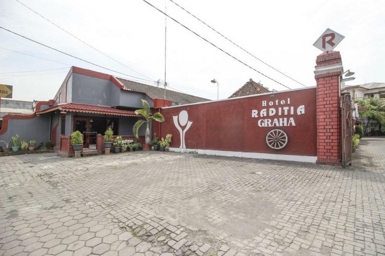 Reddoorz Syariah At Jalan Menteri Supeno Hotel Jogjakarta Buitenkant foto