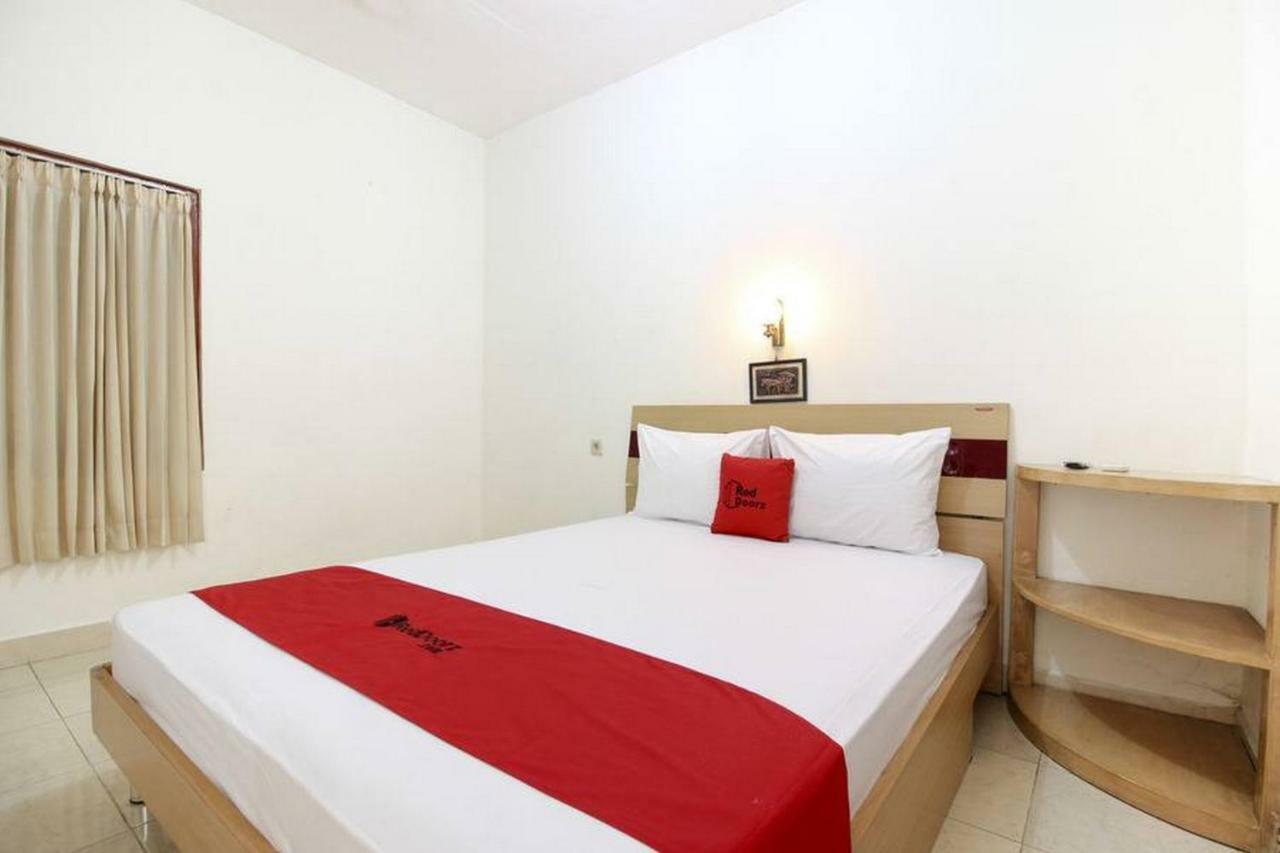 Reddoorz Syariah At Jalan Menteri Supeno Hotel Jogjakarta Buitenkant foto