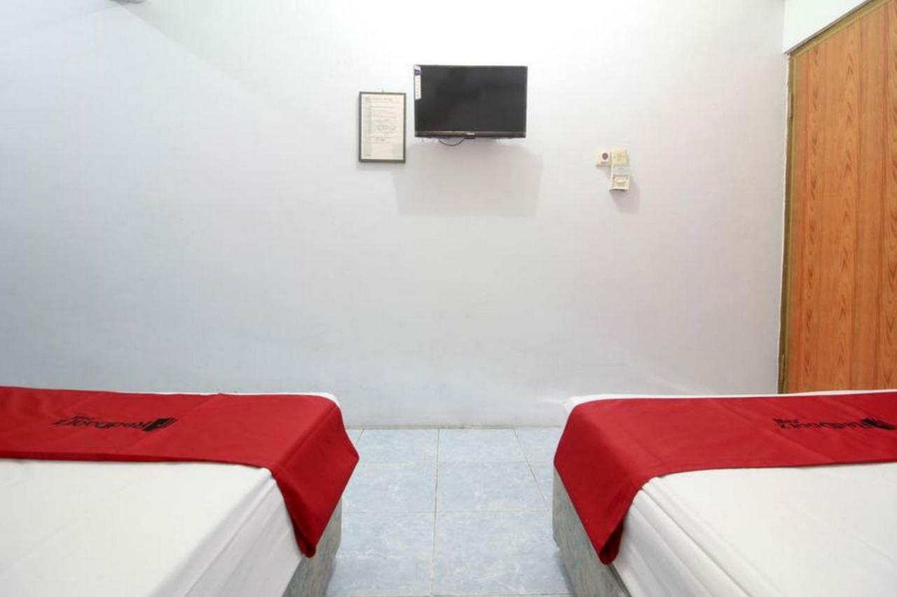 Reddoorz Syariah At Jalan Menteri Supeno Hotel Jogjakarta Buitenkant foto